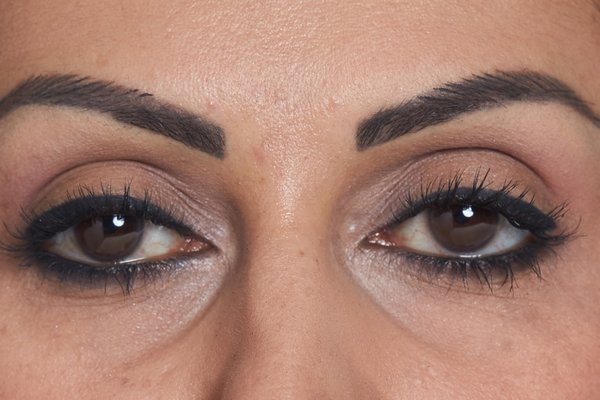 Permanent Make-up Augenbrauen Härchenzeichnung, Lidstrich Permanent Make-up oben und unten